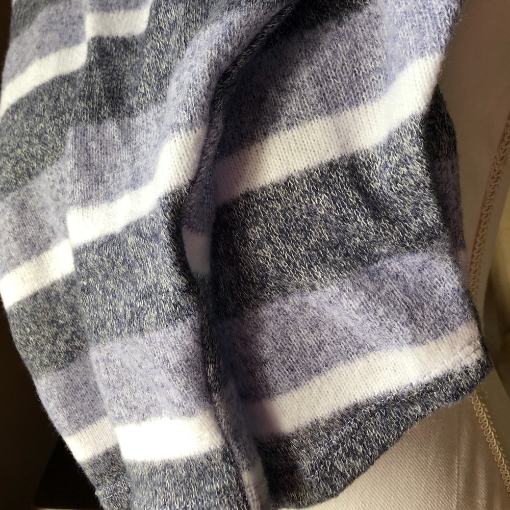 Brushed Boat Neck Dolman Sleeve Blue Stripe Top! - Picture 14 of 16